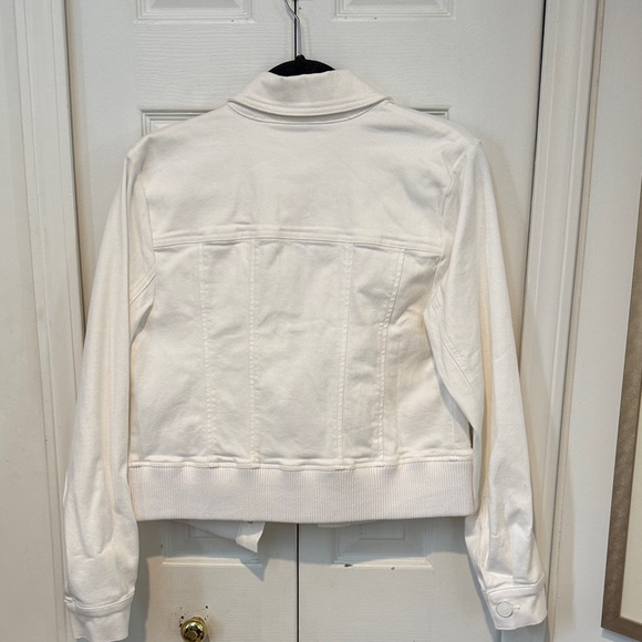 Everyday Jacket - Picture 2 of 3